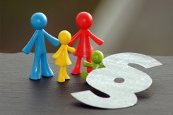 Symbol Familie und Paragrafenzeichen